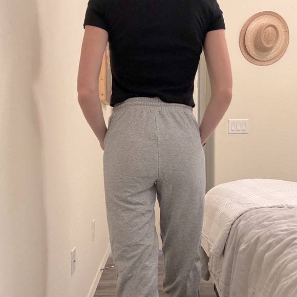 Fabeltics Go-To Waffle Sweatpant in Classic Grey - Picture 7 of 8